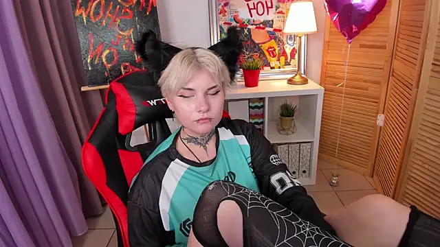 Snapshot of mekurisu chatting on 03-14-25, 07:26 mekurisu online show from 03-14-25, 07:26