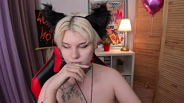 Snapshot of mekurisu chatting on 03-23-25, 07:31 mekurisu online show from 03-23-25, 07:31