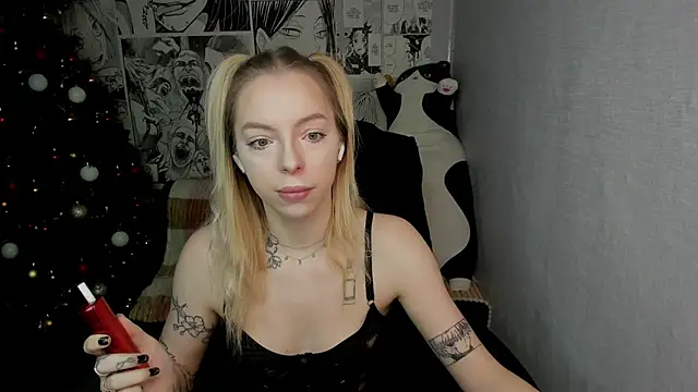 Martha Cameron online show from 12-20-24, 08:34