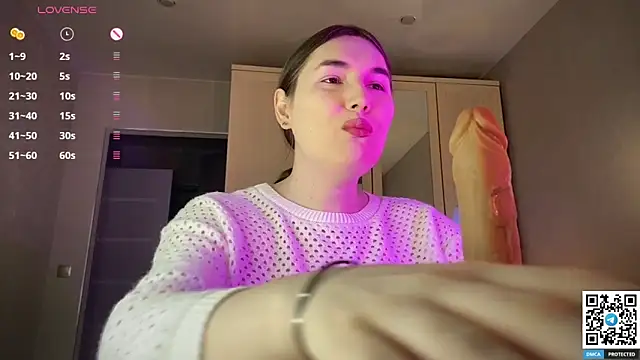 Maria Bowie online show from 04-10-26, 08:08