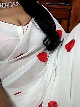 Snapshot of amala_ss chatting on 01-18-25, 06:45 amala ss online show from 01-18-25, 06:45