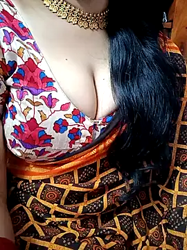 Snapshot of amala_ss chatting on 02-01-25, 05:16 amala ss online show from 02-01-25, 05:16