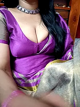 Snapshot of amala_ss chatting on 03-02-25, 01:38 amala ss online show from 03-02-25, 01:38