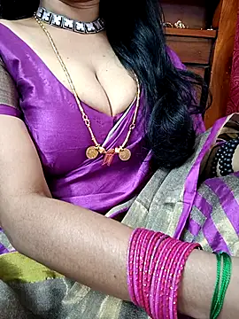 Snapshot of amala_ss chatting on 03-03-25, 07:21 amala ss online show from 03-03-25, 07:21