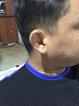 isacalejandroo online show from 03-01-25, 01:43