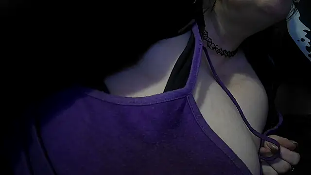 Alli Kat online show from 12-21-25, 02:35