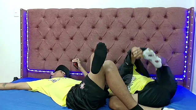 boys yourparty online show from 01-31-25, 01:23