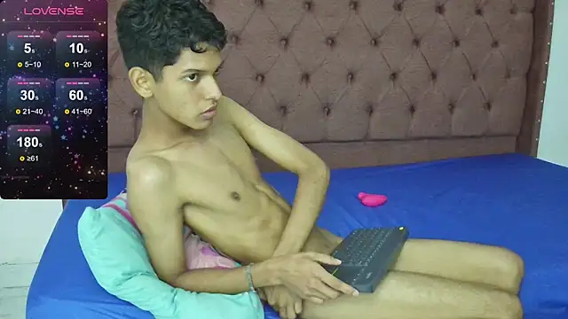 boys yourparty online show from 03-17-25, 04:54