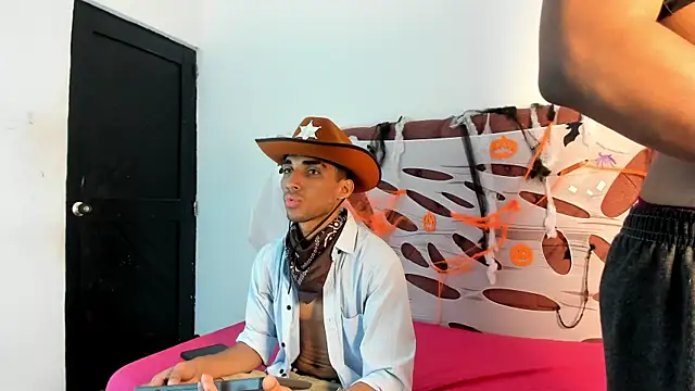 boys yourparty online show from 10-20-25, 01:11