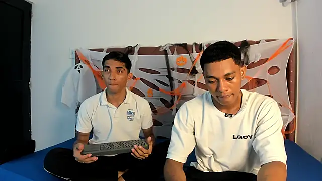 boys yourparty online show from 10-22-25, 01:11