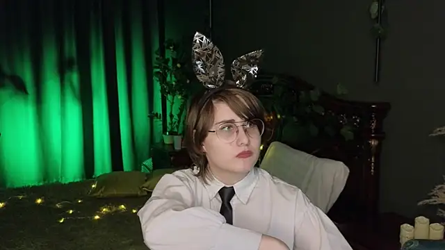 Funny bunnyy online show from 01-10-25, 04:51