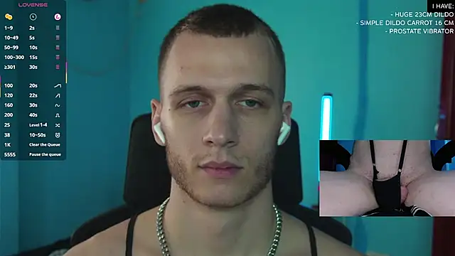 Snapshot of mickeypict chatting on 02-26-25, 06:15 mickeypict online show from 02-26-25, 06:15