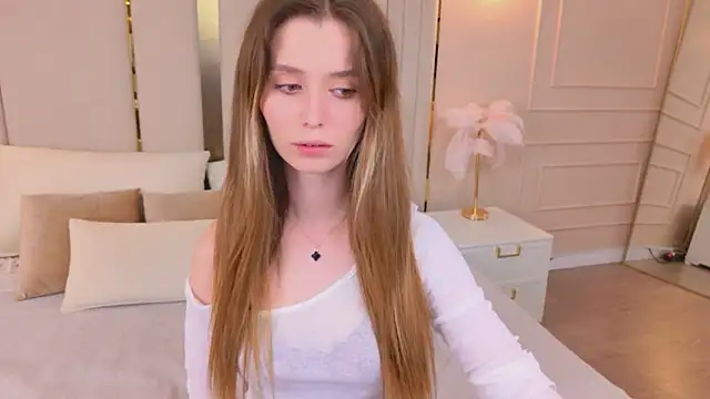Snapshot of MarybethSnow chatting on 05-22-26, 05:51 MarybethSnow online show from 05-22-26, 05:51
