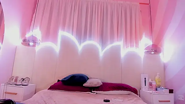 Snapshot of Laurentdupont04 chatting on 03-16-25, 06:09 Laurentdupont04 online show from 03-16-25, 06:09