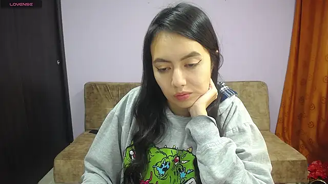Snapshot of _Allison_sweet_ chatting on 01-18-25, 02:47 Allison sweet online show from 01-18-25, 02:47