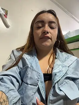 Snapshot of Tatiana_O chatting on 04-24-26, 01:13 Tatiana O online show from 04-24-26, 01:13