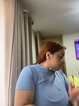 Snapshot of Tatiana_O chatting on 05-20-26, 01:06 Tatiana O online show from 05-20-26, 01:06