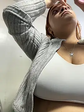 Snapshot of Tatiana_O chatting on 07-01-26, 04:07 Tatiana O online show from 07-01-26, 04:07