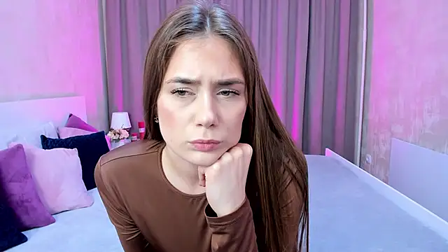 Snapshot of MelodyHudson chatting on 01-10-25, 01:20 MelodyHudson online show from 01-10-25, 01:20