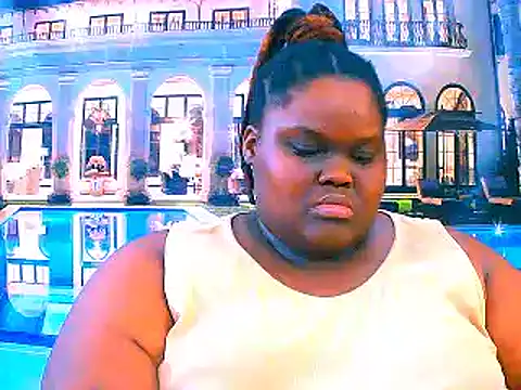 Snapshot of EbonyHotBuns chatting on 04-18-26, 09:57 EbonyHotBuns online show from 04-18-26, 09:57