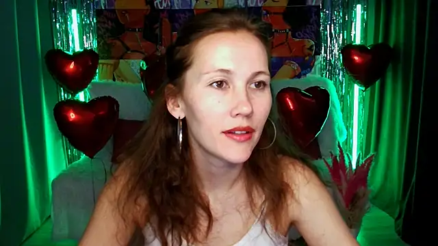 Snapshot of MichelleOrtis chatting on 02-14-25, 12:47 MichelleOrtis online show from 02-14-25, 12:47