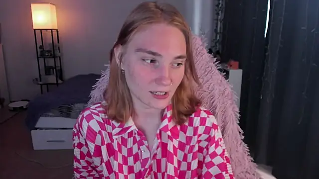 ReddHotPipper online show from 05-04-26, 03:46