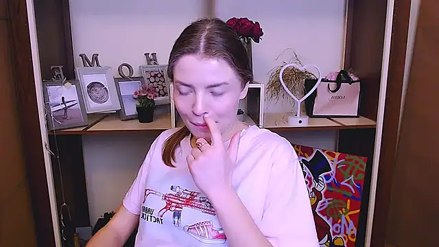 MissOliviaa  online show from 01-25-25, 09:47