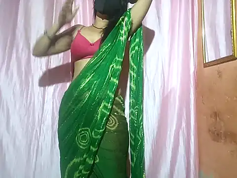 poojaxxx65 online show from 02-26-25, 12:27