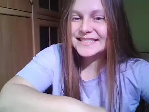 Evasapples online show from 12-23-24, 02:50