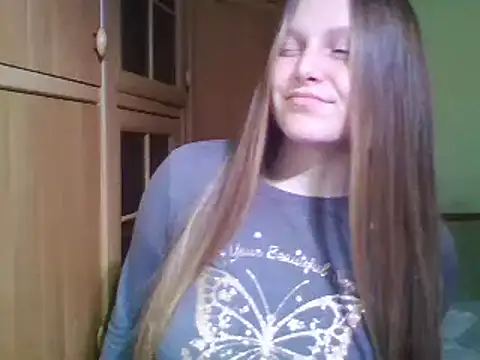 Evasapples online show from 02-15-25, 03:50