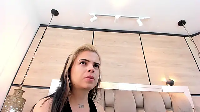 dorothy vegga online show from 03-23-26, 03:43