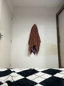 Snapshot of Maduanne chatting on 02-01-25, 03:08 Maduanne online show from 02-01-25, 03:08