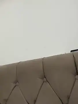 Snapshot of Maduanne chatting on 02-09-25, 04:04 Maduanne online show from 02-09-25, 04:04