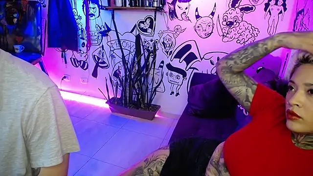 Snapshot of tatouagendecouple chatting on 12-08-24, 10:57 tatouagendecouple online show from 12-08-24, 10:57