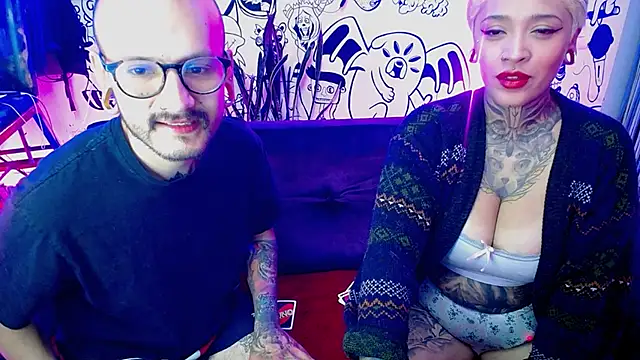Snapshot of tatouagendecouple chatting on 12-31-24, 06:16 tatouagendecouple online show from 12-31-24, 06:16