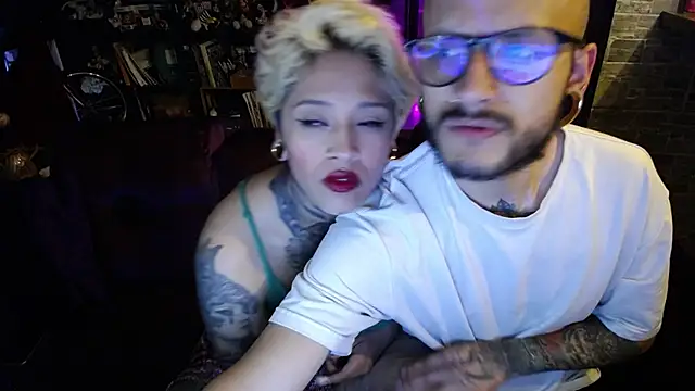 Snapshot of tatouagendecouple chatting on 02-06-25, 11:15 tatouagendecouple online show from 02-06-25, 11:15