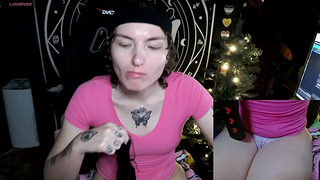 BrandiWRLD 999 online show from 12-20-24, 06:24