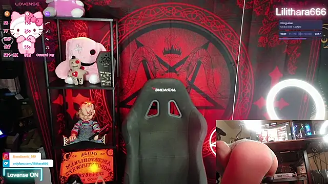 Snapshot of BrandiWRLD_999 chatting on 12-17-25, 06:36 BrandiWRLD 999 online show from 12-17-25, 06:36