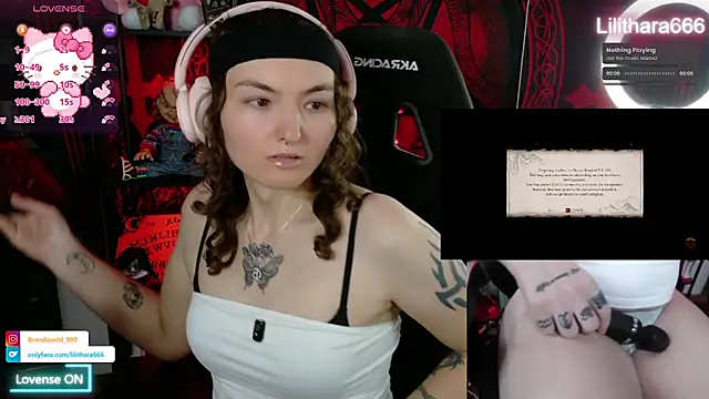 Snapshot of BrandiWRLD_999 chatting on 12-18-25, 08:15 BrandiWRLD 999 online show from 12-18-25, 08:15