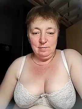 Snapshot of Lemon434 chatting on 10-14-25, 04:19 Lemon434 online show from 10-14-25, 04:19