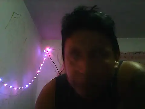 Snapshot of penesillo79 chatting on 11-15-25, 09:28 penesillo79 online show from 11-15-25, 09:28
