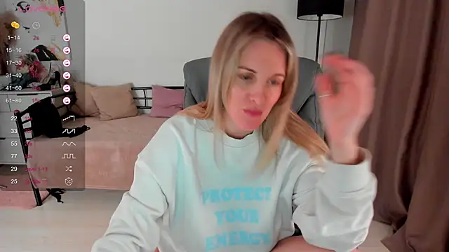 Snapshot of I_D_A chatting on 02-02-25, 07:20 I D A online show from 02-02-25, 07:20