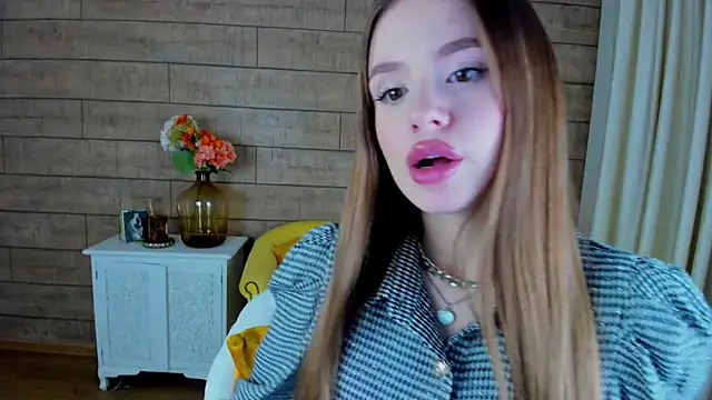 MilanaBalmain online show from 01-21-25, 11:03