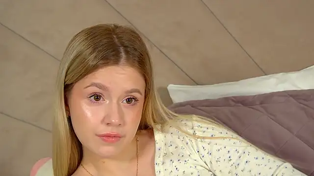 MilanaBalmain online show from 03-28-26, 04:34