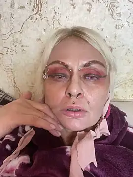 Gardener of Illusions online show from 09-29-25, 02:38