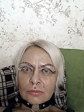 Gardener of Illusions online show from 10-24-25, 04:36