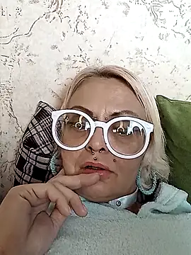 Gardener of Illusions online show from 12-02-25, 01:28