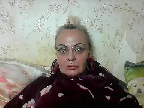 Snapshot of Gardener_of_Illusions chatting on 05-13-26, 11:51 Gardener of Illusions online show from 05-13-26, 11:51