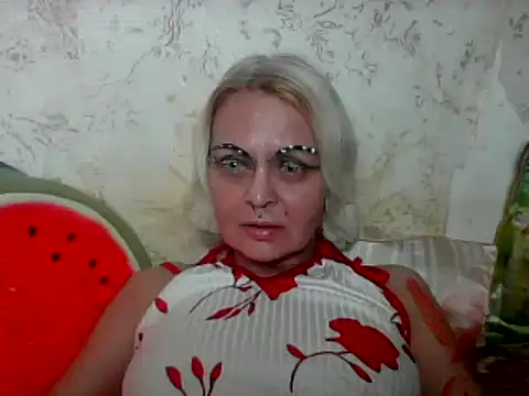 Snapshot of Gardener_of_Illusions chatting on 06-02-26, 03:52 Gardener of Illusions online show from 06-02-26, 03:52