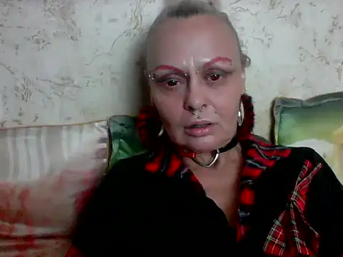 Snapshot of Gardener_of_Illusions chatting on 06-12-26, 07:07 Gardener of Illusions online show from 06-12-26, 07:07
